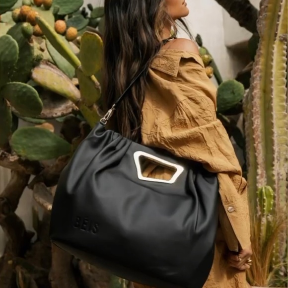 Bèis Cactus Leather Tote: So new I haven't opened its original packing! - Picture 4 of 4